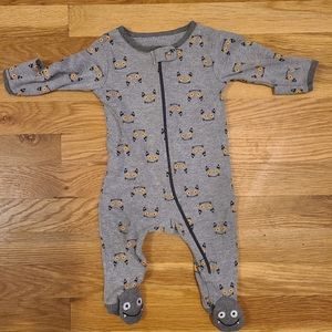 *Sold*🌸Batman feety / onsie pajamas 🌸